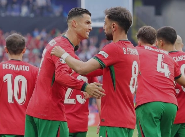 Turkiet 0-3 Portugal – Bernardo Silva och Bruno Fernandes på mål när de forna mästarna når åttondelsfinal i Euro 2024